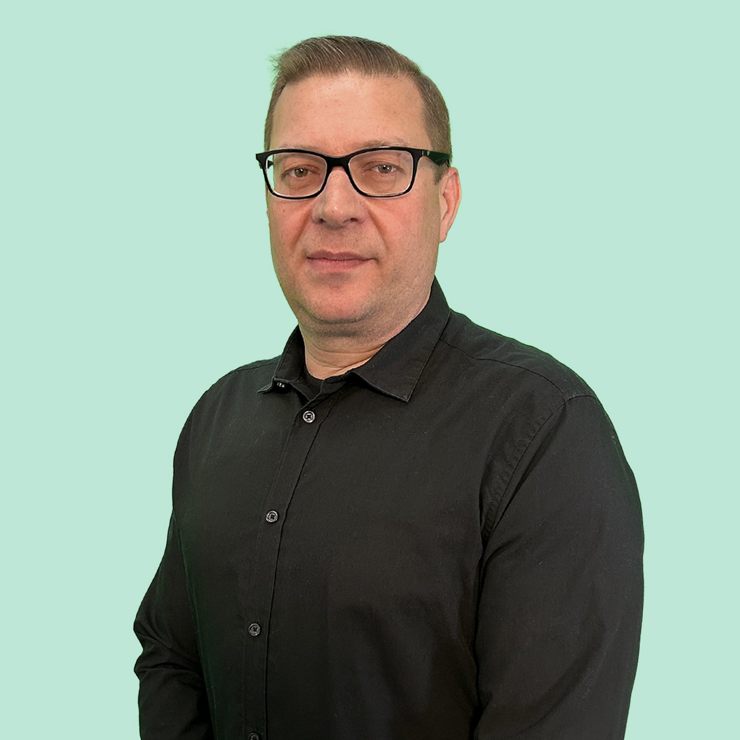 Portraitfoto von Piotr Stygar