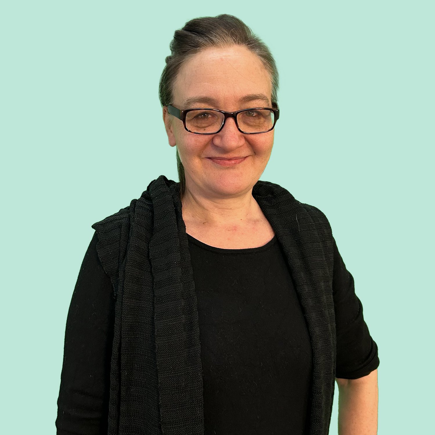 [Translate to English:] Portraitfoto von Manuela Hofer