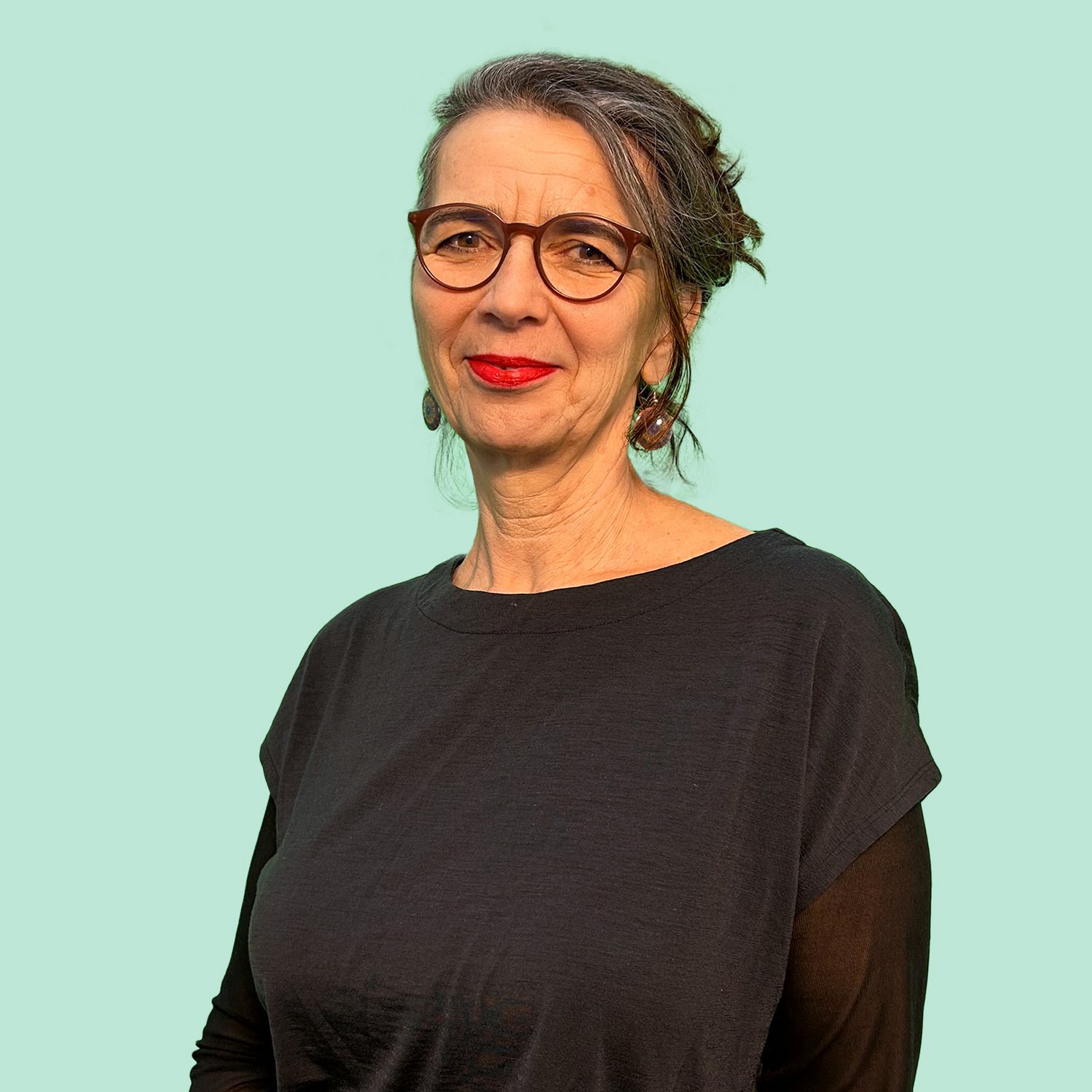 [Translate to English:] Portraitfoto von Sonja Weis